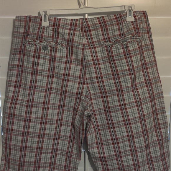 Avirex Men's Plaid Shorts - Picture 2 of 3